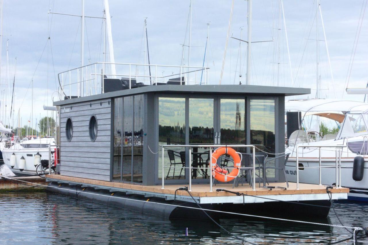 Hausboot Fjord Lacerta Mit Dachterrasse In Wendtorf Exterior foto